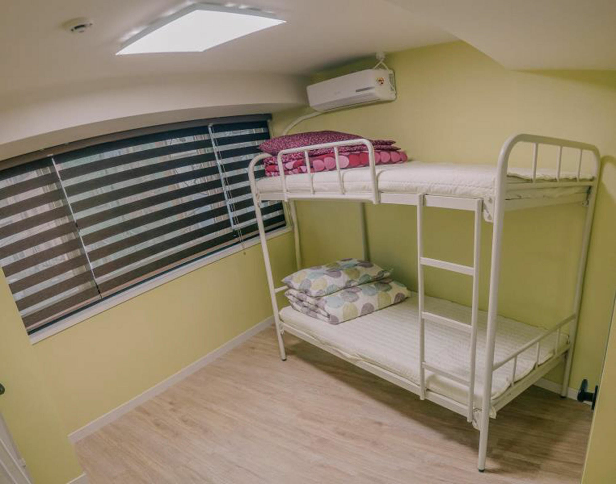 Kingkong Guesthouse Pusan Zewnętrze zdjęcie